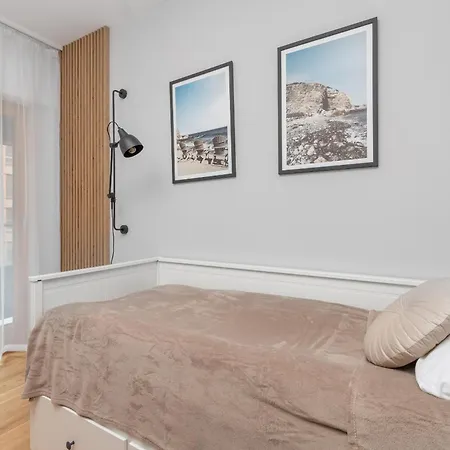 Apartment Elegant In With Sauna, Gym And Parking By Renters