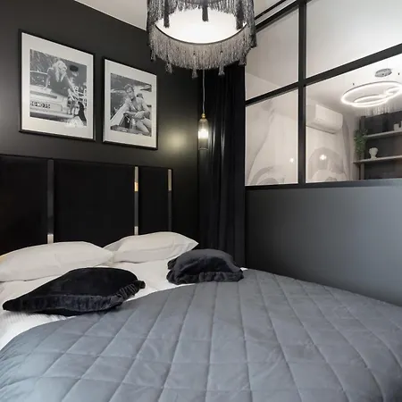 Apartment Elegant In With Sauna, Gym And Parking By Renters Gdansk
