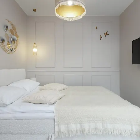 Elegant In With Sauna, Gym And Parking By Renters