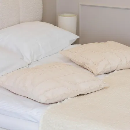 Elegant In With Sauna, Gym And Parking By Renters *